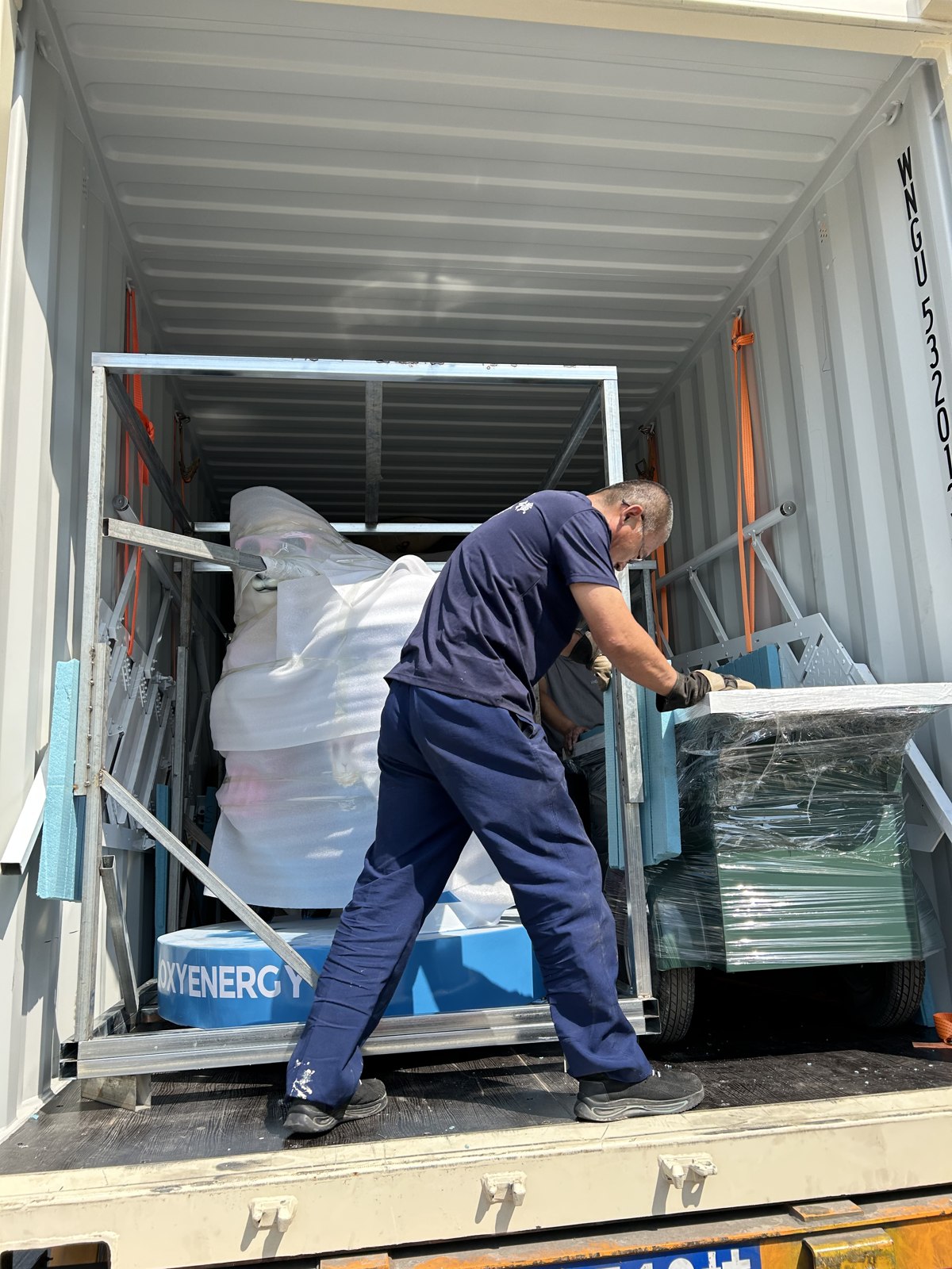 Loading the separate protective frames and event accessories